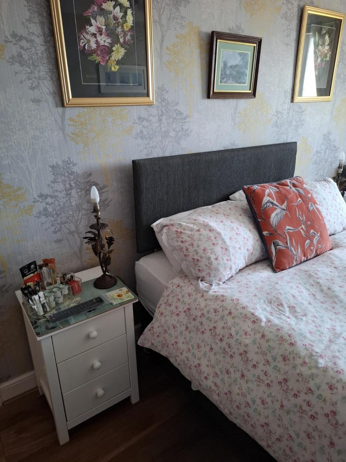 Sportsmans Lodge Bed And Breakfast Amlwch Zimmer foto